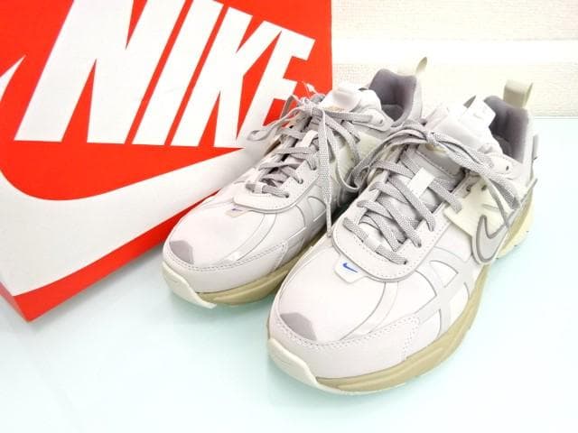 新品　NIKE ウィメンズ V2Kラン ゴアテックス FZ2622-002 24