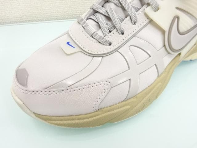 新品　NIKE ウィメンズ V2Kラン ゴアテックス FZ2622-002 24