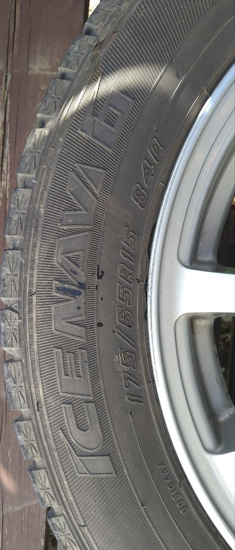 スタッドレスタイヤホイール付き 15インチ 4本セット175/65R15 5H