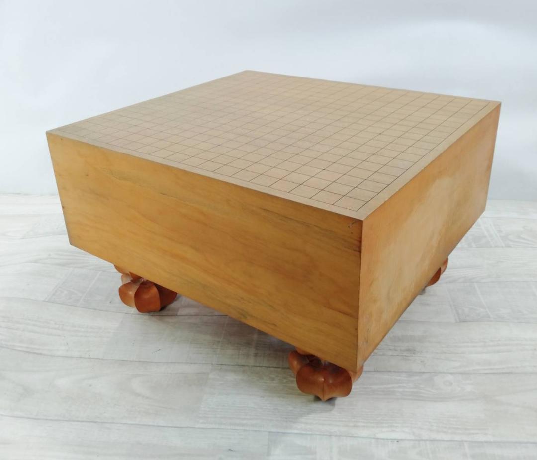 【良品】碁盤 本榧 天柾 ヘソ付き 脚付き 厚み17cm