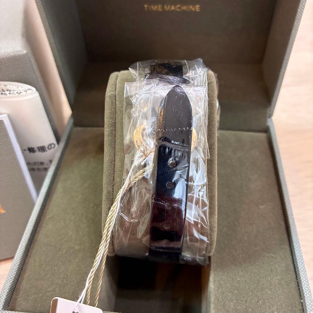 新品未使用 Vivienne Westwood ヴィヴィアンウエストウッド腕時計