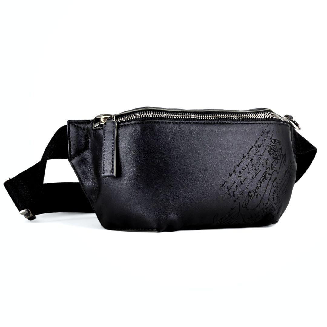 極美品 ベルルッティ Berluti コンプライス ボディバッグ カリグラフィー