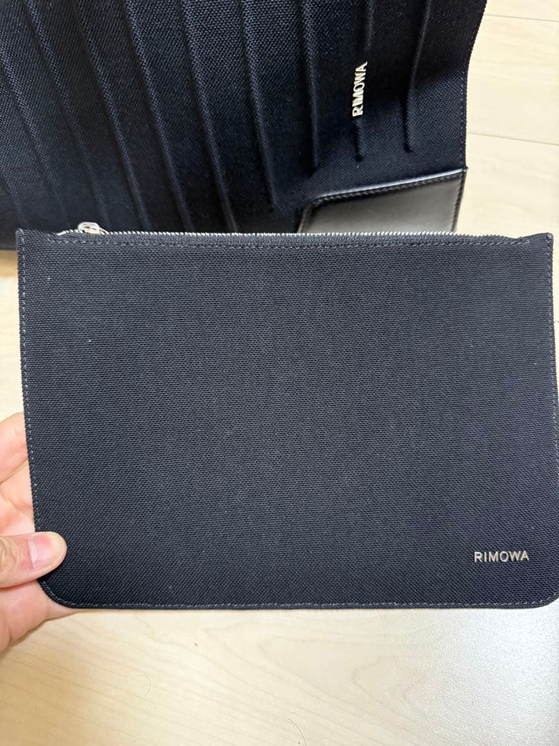 リモワトートバック　定価23万円