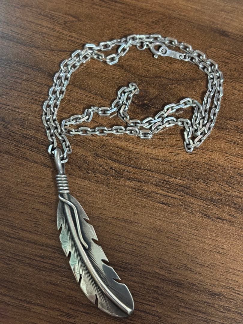 NAVAJO ハーヴィーメイス フェザーネックレス