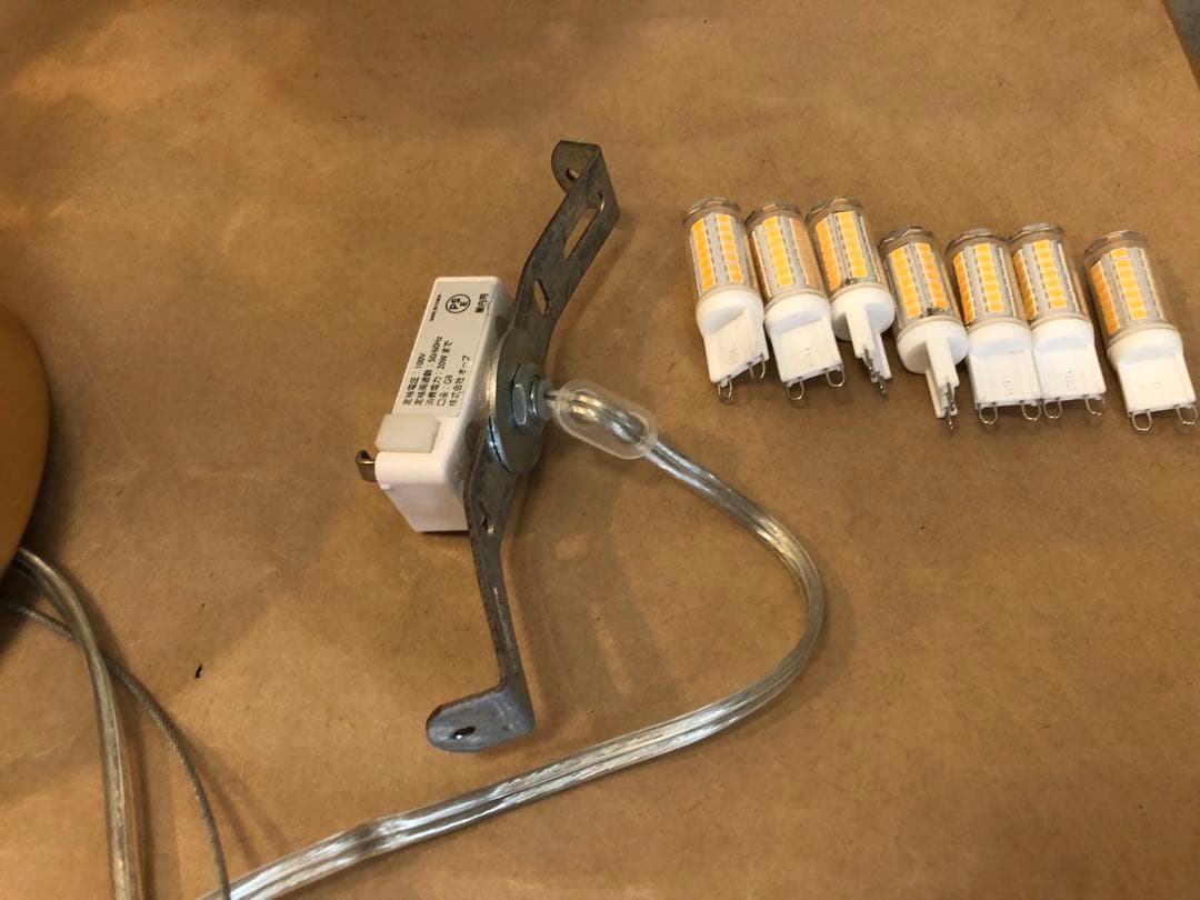 バブルシャンデリア　ゴールド　欠品あり