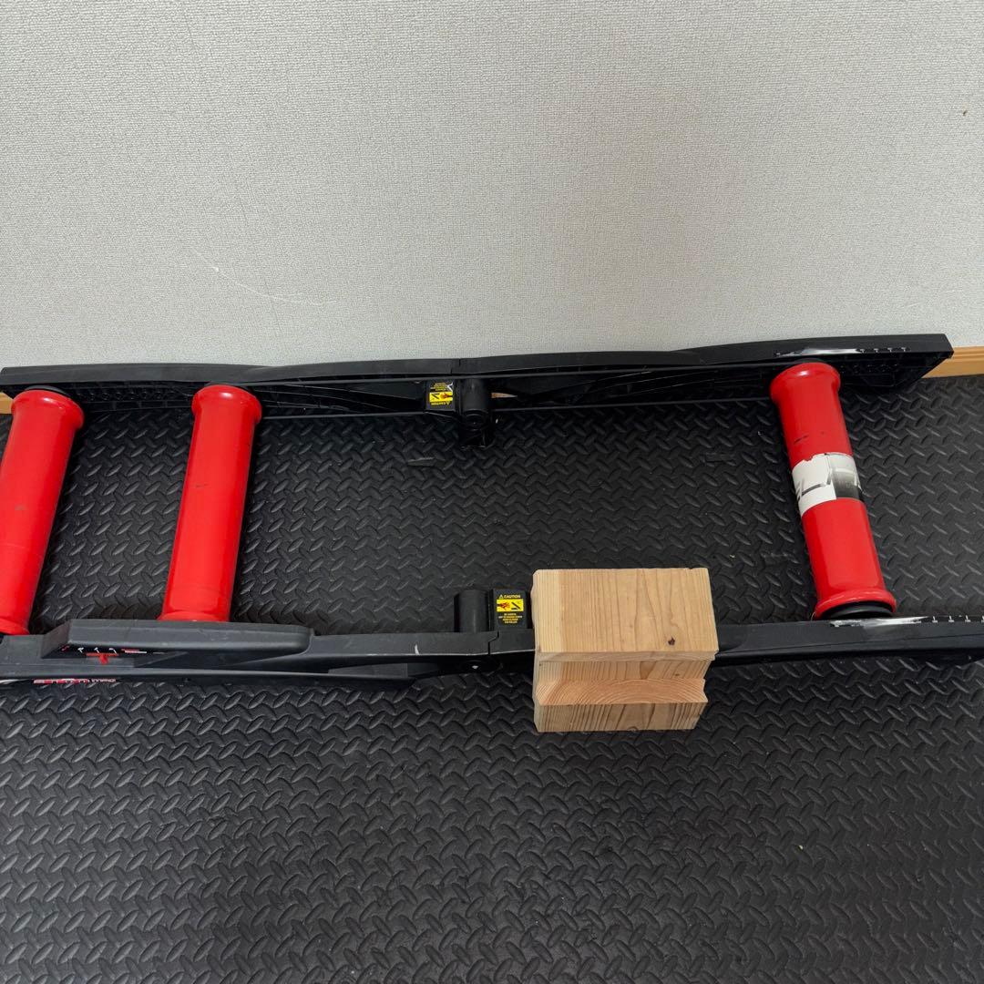 3本ローラー ELITEエリートARION MAG(アリオン マグ) 足場付き