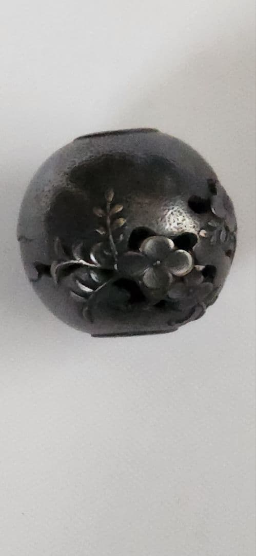 緒締め玉‥金工