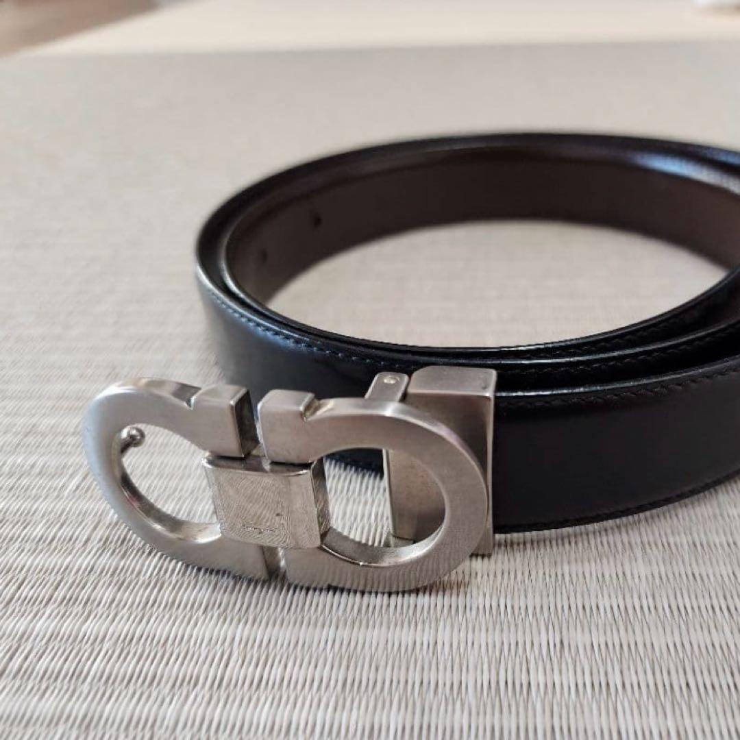 Ferragamo（フェラガモ）メンズベルト　黒レザー　US UK drip