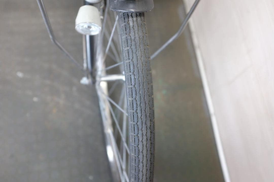 良品★ブリヂスト製　軽快車　26インチ　シングル　オートライト
