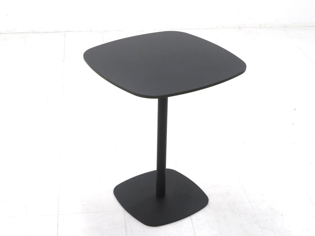 展示品　北欧　スウェーデン　オフェクト　ダイニングテーブル　カフェテーブル