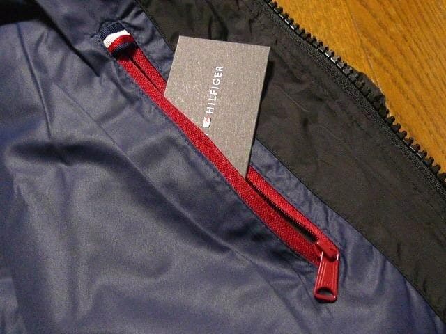 【大きい】XL-XXL日本サイズ位トミーヒルフィガーUS限定ダウンジャケット同機