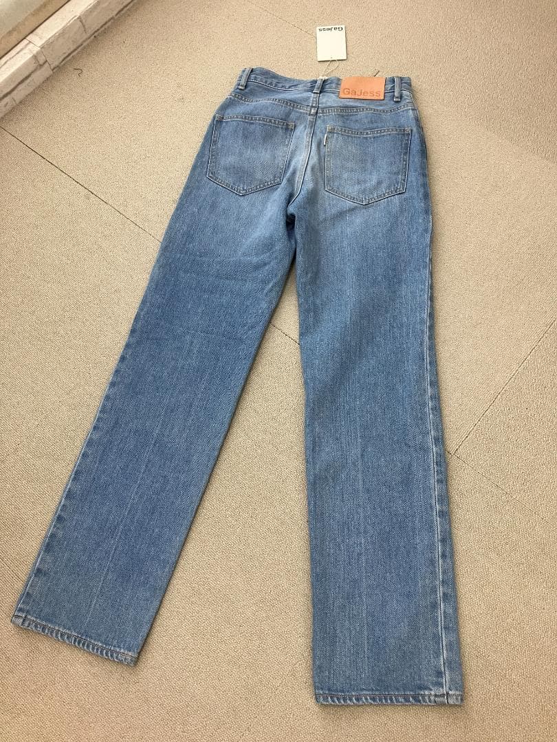 （K11172）新品　Gajess Her Jeans ストレートデニム　23