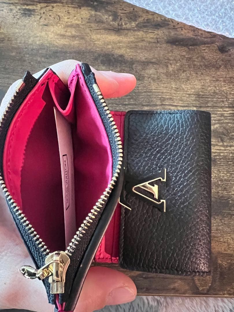 Louis Vuitton カプシーヌピンク三つ折り財布