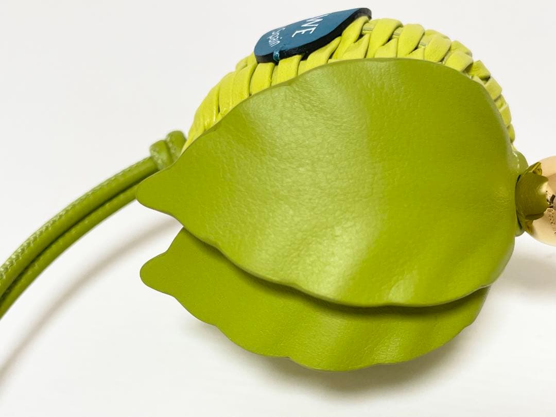 【美品！早い者勝ち！】LOEWE ロエベ アップル 林檎 バッグチャーム