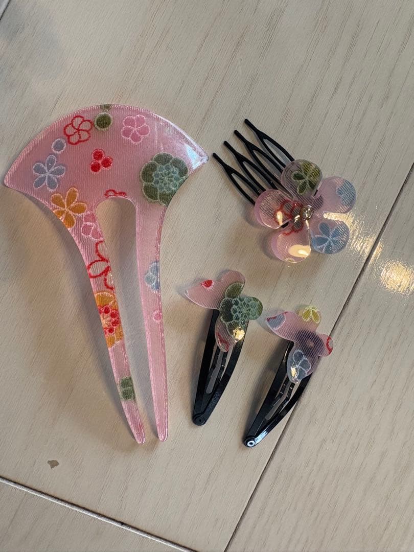 【お得】７歳 女の子用セパレート着物草履等一式