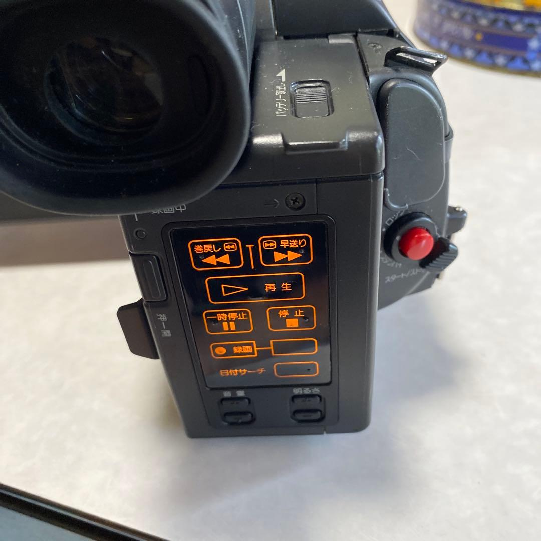 SONY VideoHi8Handycam CCD-TRV90 ③