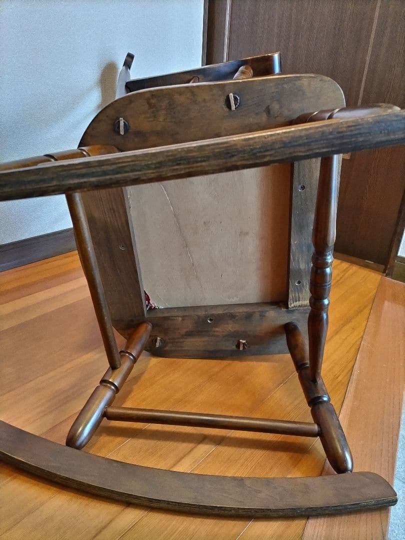 飛騨の家具　ロッキングチェア　リビングチェア　座面クッション固定　飛騨産業