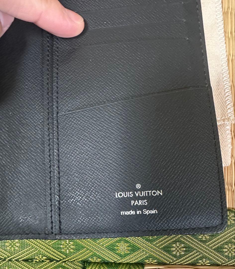 LOUIS VUITTON ポルトフォイユ・ブラザ