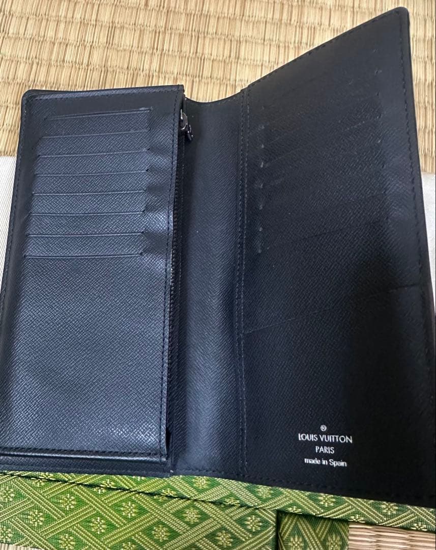 LOUIS VUITTON ポルトフォイユ・ブラザ