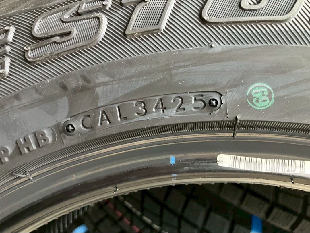 タイヤ・ホイール BLIZZAK DM-V1 215/65R16 98Q