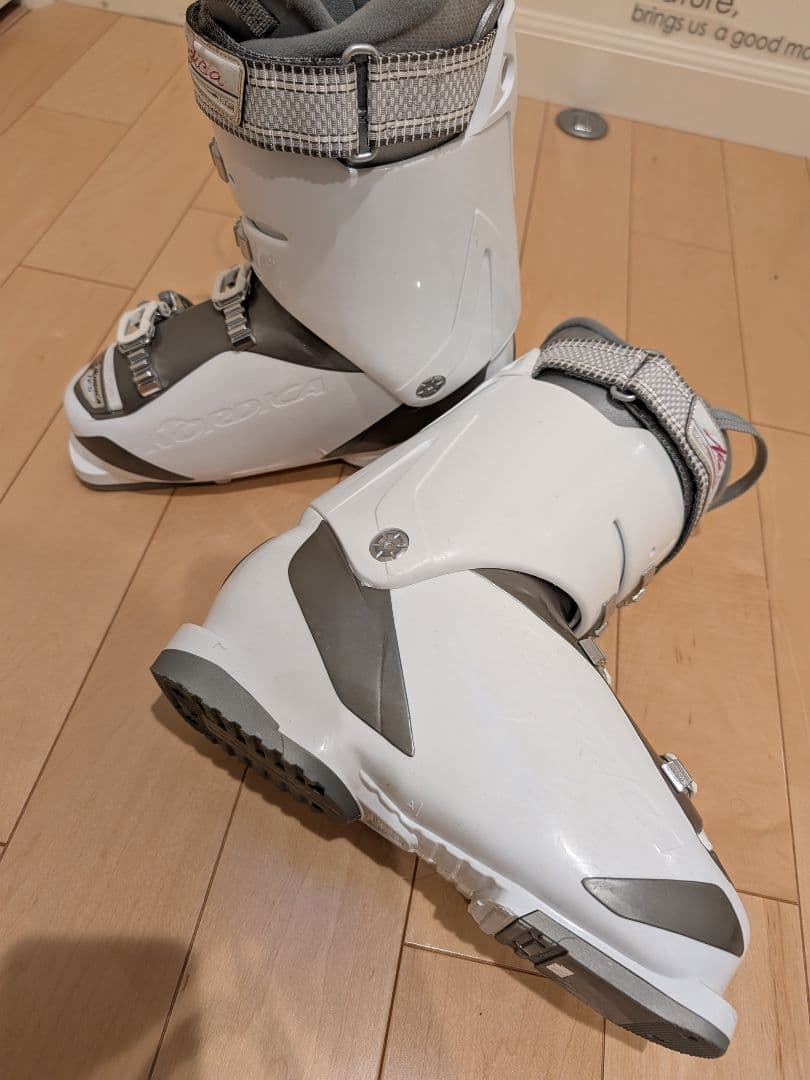Nordica NFS スキー用ブーツ 女性用25.0〜25.5 美品