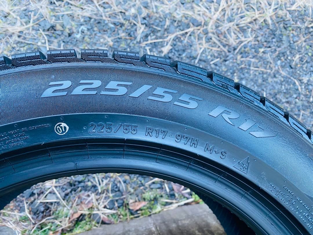 ①しろ！ピレリ 225/55R17 アイスアシンメトリコプラス