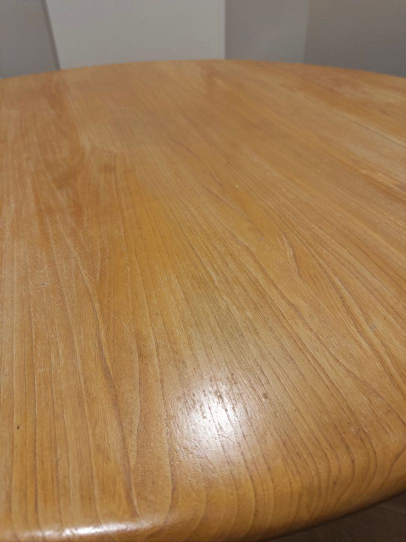 アーコール(Ercol)のドロップリーフテーブル(バタフライテーブル)