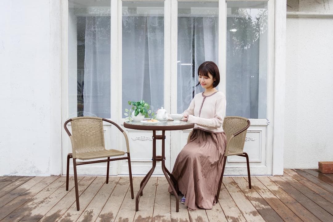 屋外 リラックス空間を美しく演出 テーブル 机 ガラス