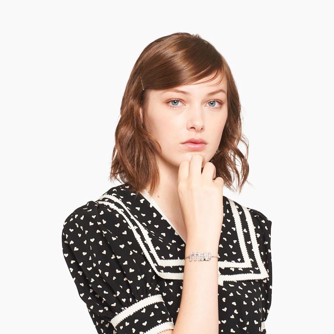 MIU MIU クリスタルロゴブレスレット