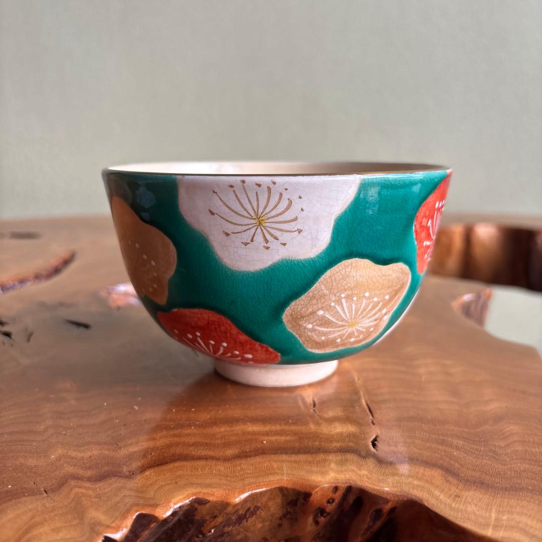 京焼 高台寺窯 色絵梅文 抹茶碗 茶道具 桐箱 （10m）