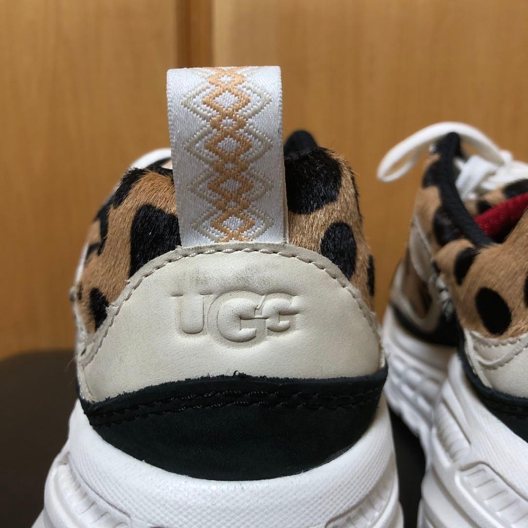 ugg×atoms 別注　CA805 チーター　23.5cm