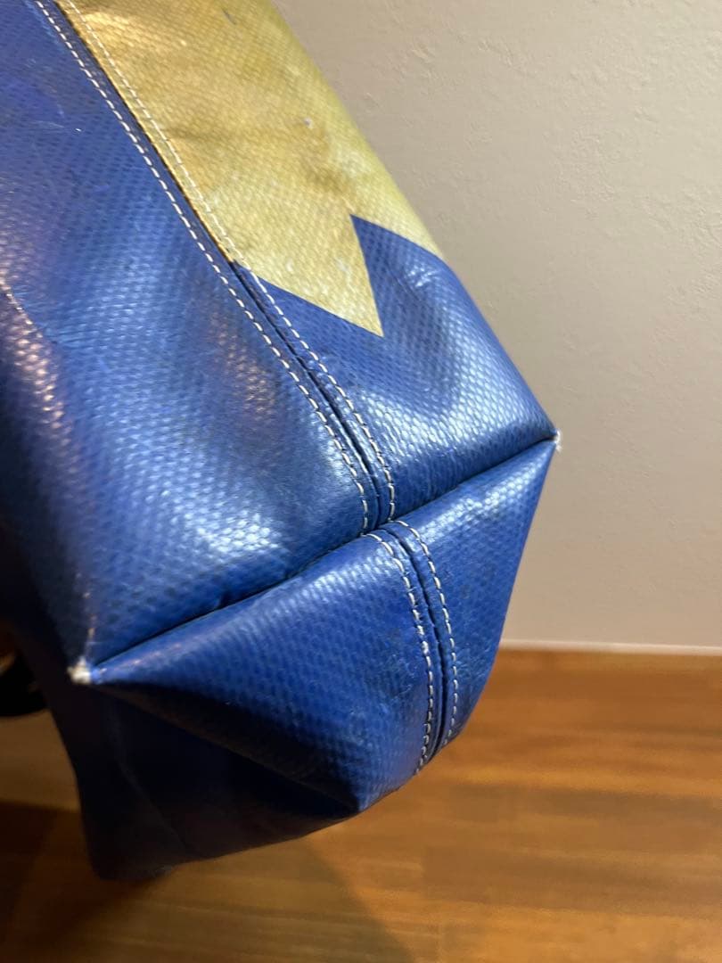木の実ナナのねじり焼き Freitag F203 Bob