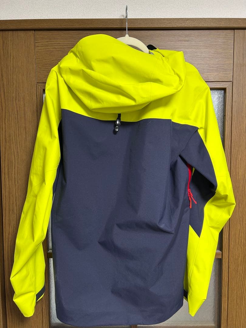 ジャケット・アウター Arc'teryx Alpha SV Year Of The Dragon