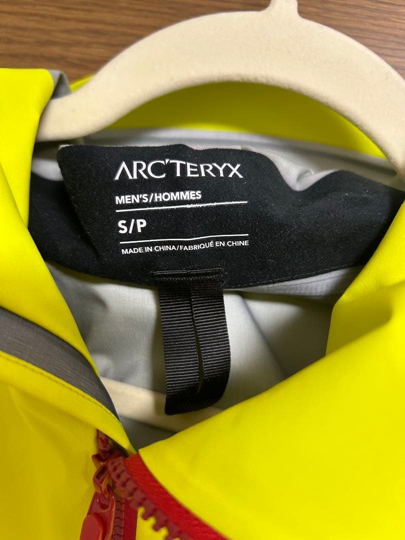 ジャケット・アウター Arc'teryx Alpha SV Year Of The Dragon
