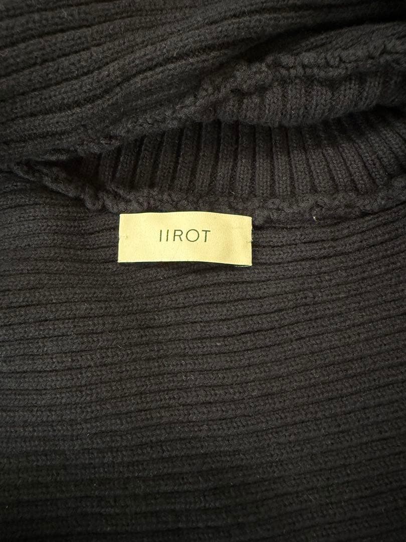【完売品】IIROT コットンウール レイヤードニット ネイビー人気ブランド美品