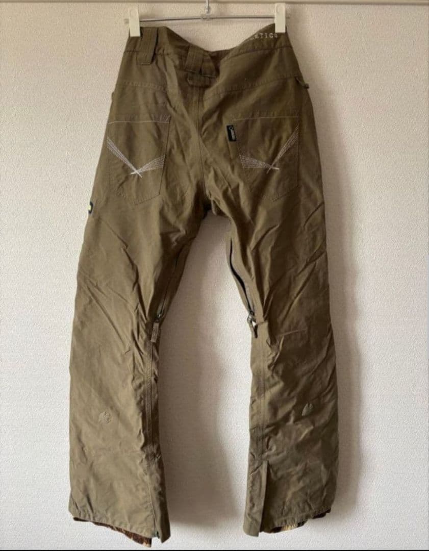 ※値下げ中※REW GORE-TEX スノーボードウェア M 上下