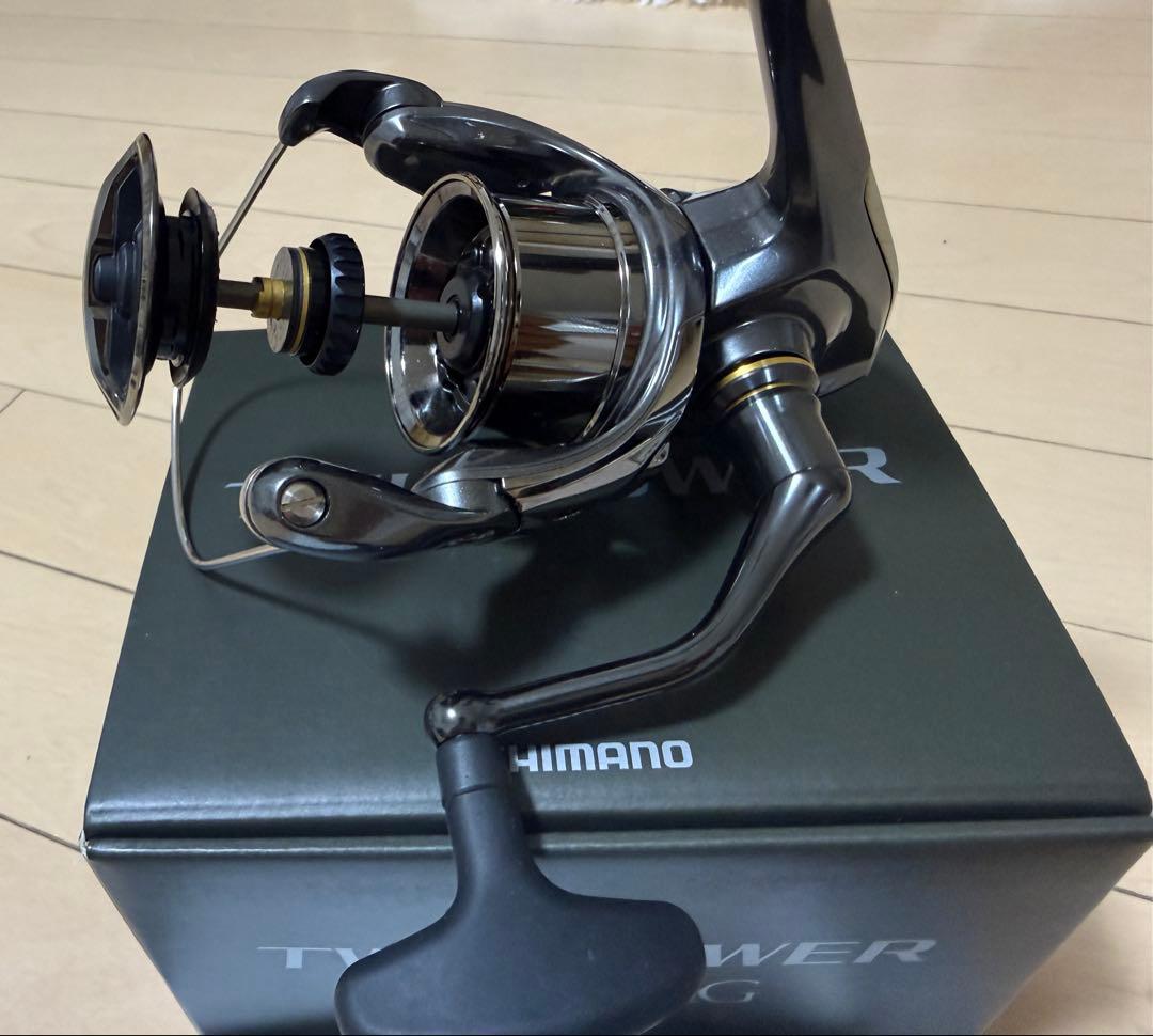 24ツインパワー4000XG（スプール無し）