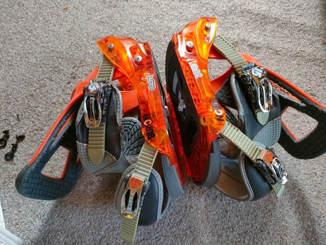 バートン　バインディング　Custom　M サイズ　est BURTON