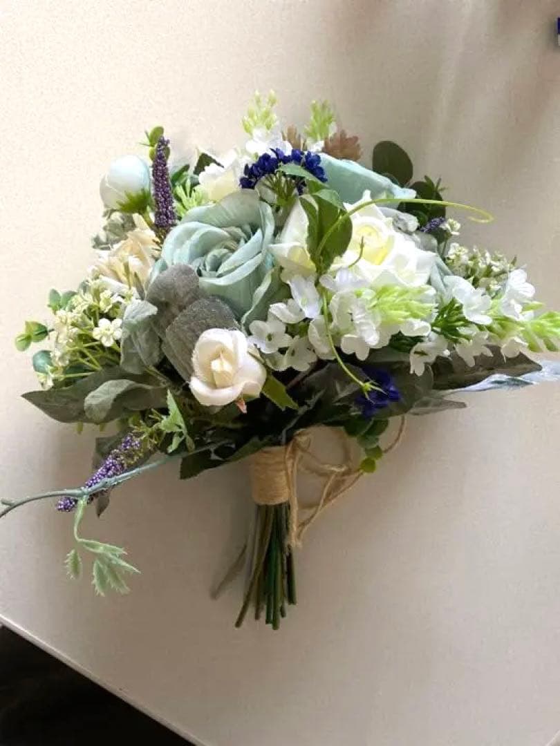 ウェディングブーケ　ブーケ　ブートニア　シルバーブルーホワイト　結婚式