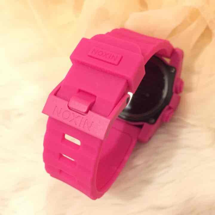 「定価¥15984」ニクソンNIXON腕時計THE UNIT40 MAGENTA