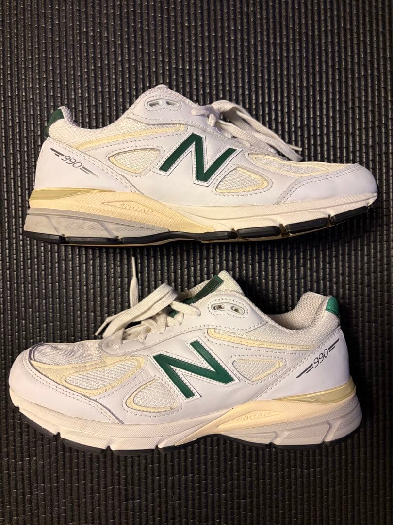 New Balance 990 V4 ホワイト　スニーカー　27.5㎝