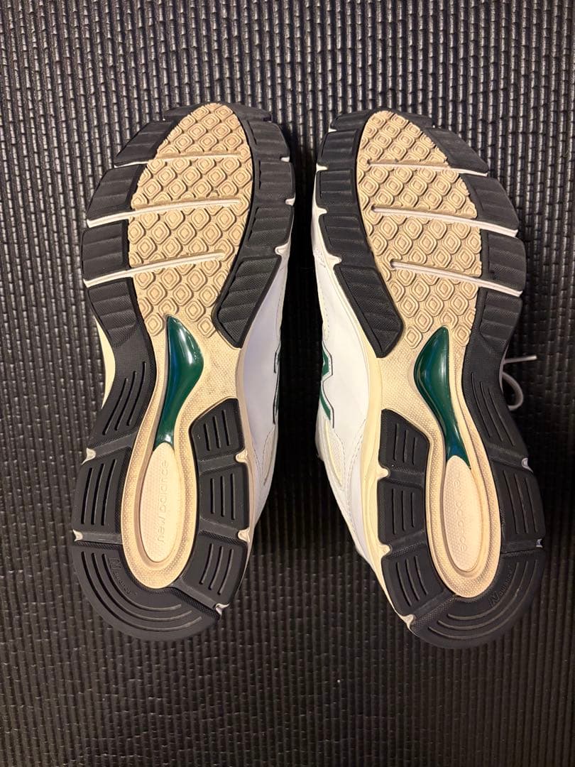 New Balance 990 V4 ホワイト　スニーカー　27.5㎝