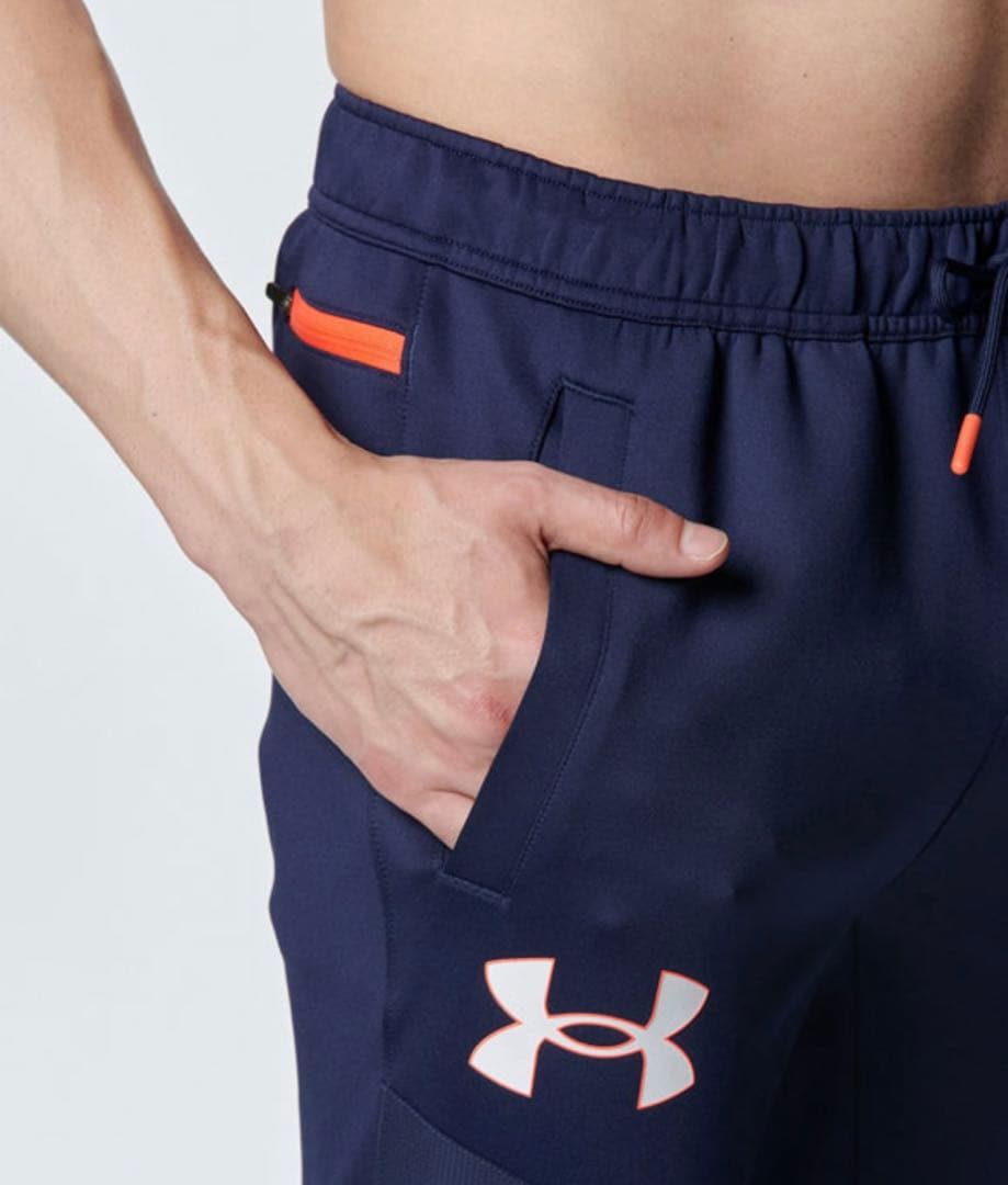 超美品　UNDER ARMOUR　4WAYストレッチ　ジャージ上下　XXL