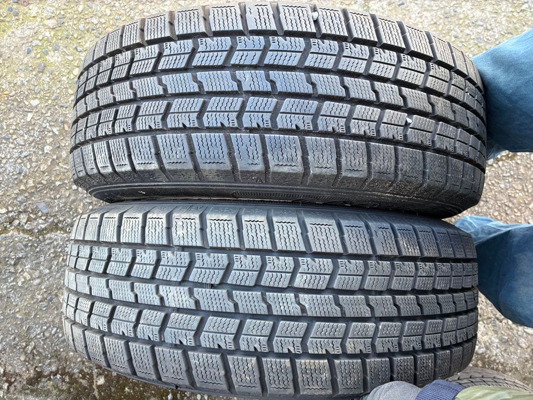 送料込　バリ山　プリウス　15インチ　スタッドレス　100 5穴　+40 6.5