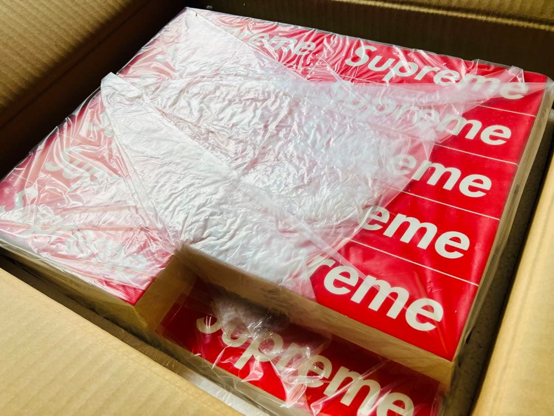 SUPREME ROTARY HERO STICKER STOOL シュプリーム