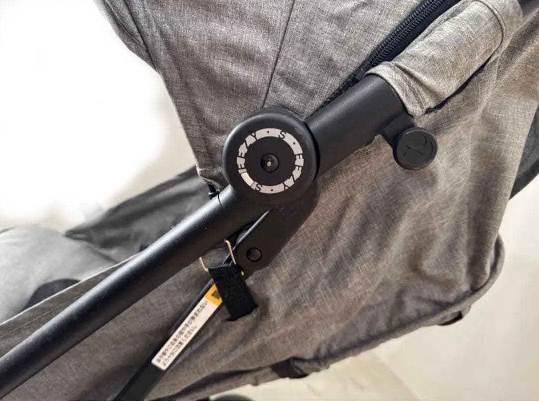 JOY様限定✨美品　Cybex EezyS イージーS グレー　伊勢丹限定