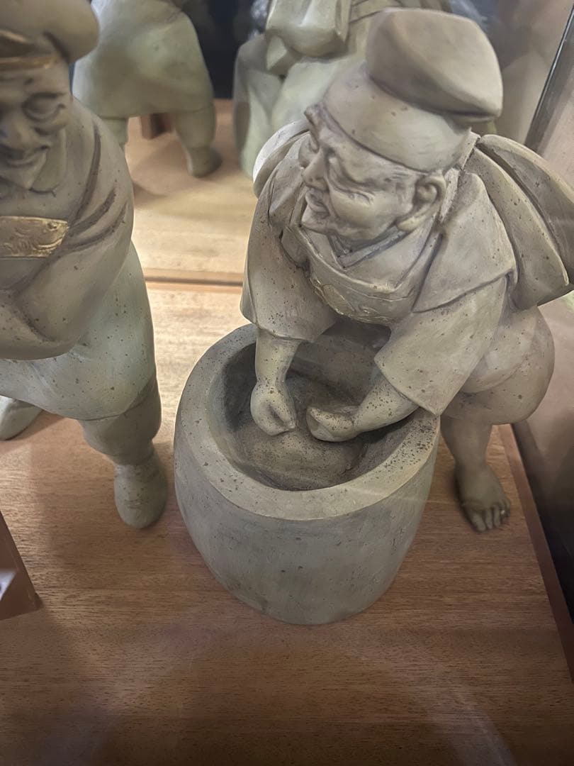 陶器の彫刻