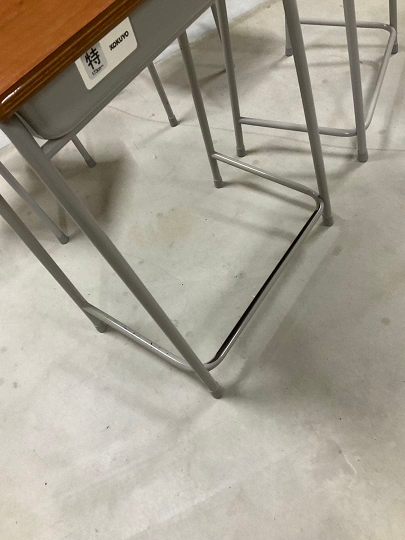 これがラスト1点！！　⭐️美品⭐️ 学習机 なつかしい学校の机と椅子　2セット