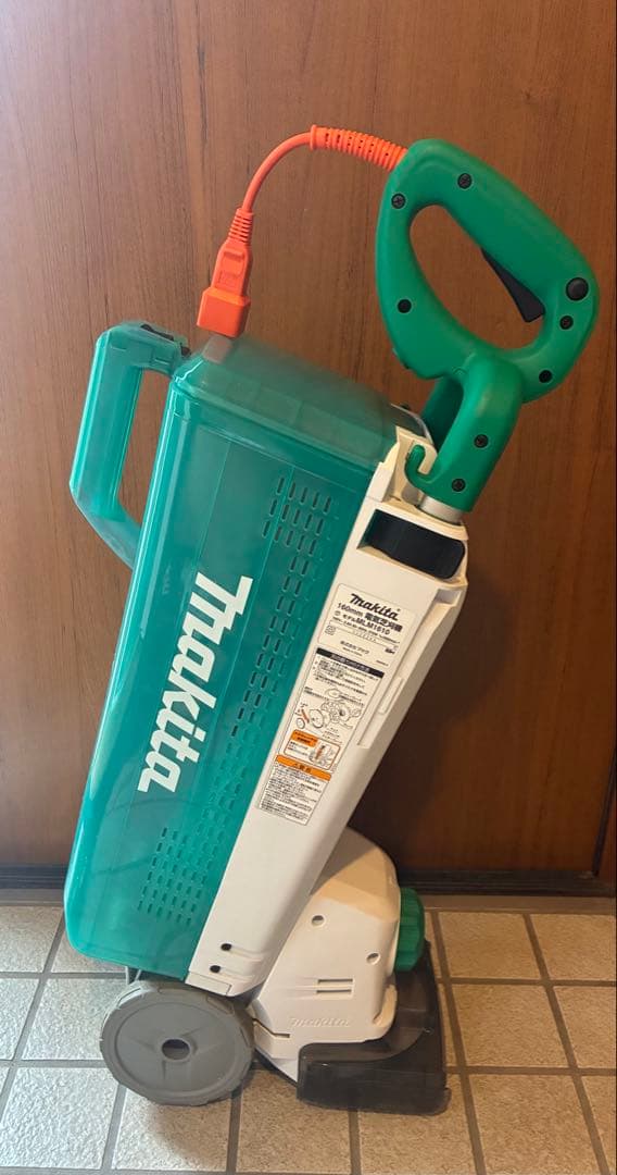マキタ　Makita 芝刈り機　縦型タイプMLM1610 説明書・付属品つき
