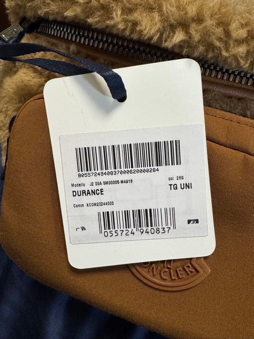 モンクレール　ボディバック　新品　男女　希少